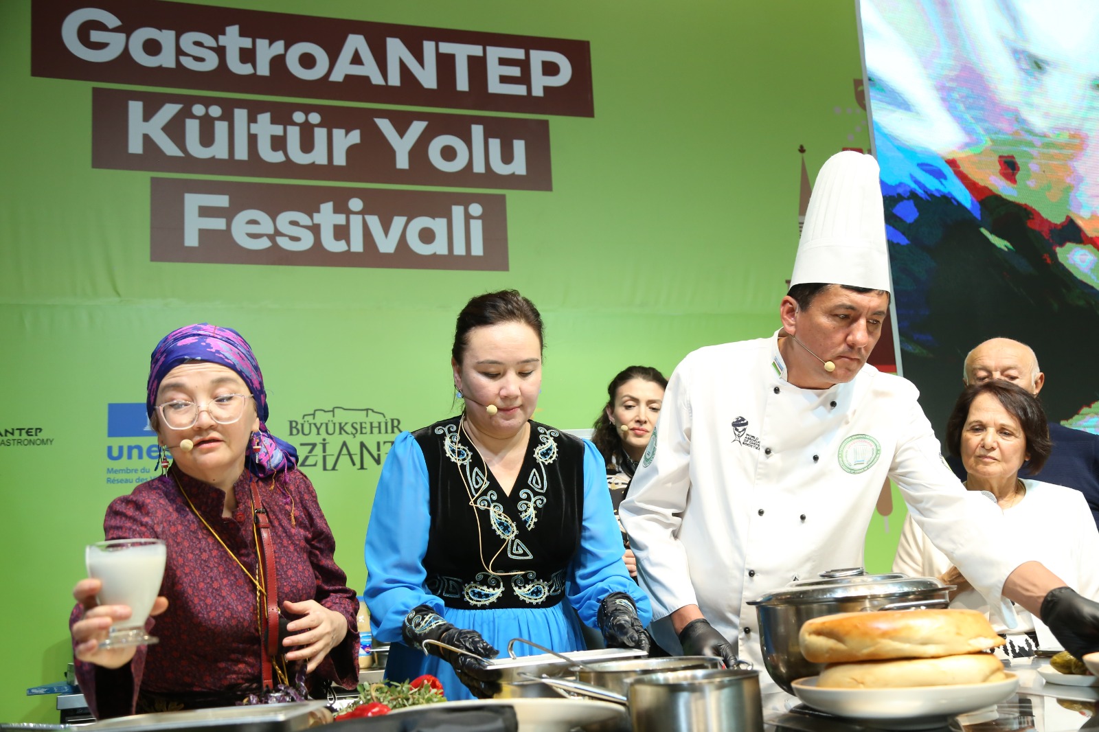 Program Resmi