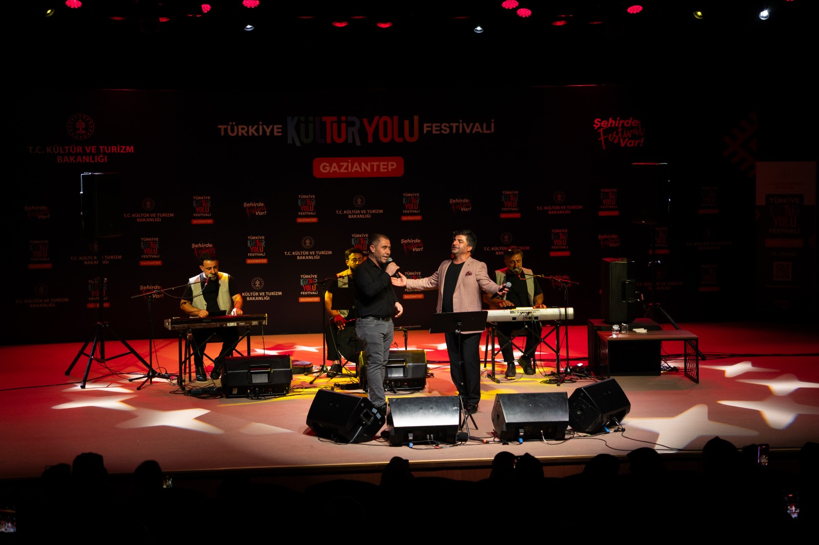 Müziğin ve Maneviyatın Sahnesi: Şahinbey’de Ezgiler Yankılandı